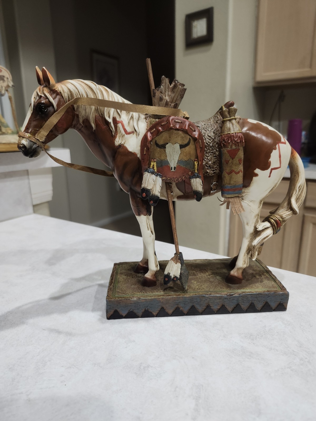 Native American Indian Paint Pinto Horse Pony Resin Figurine(1400-358) Native American Indian Paint Pinto Horse Pony Resin Figurine(1400-358)