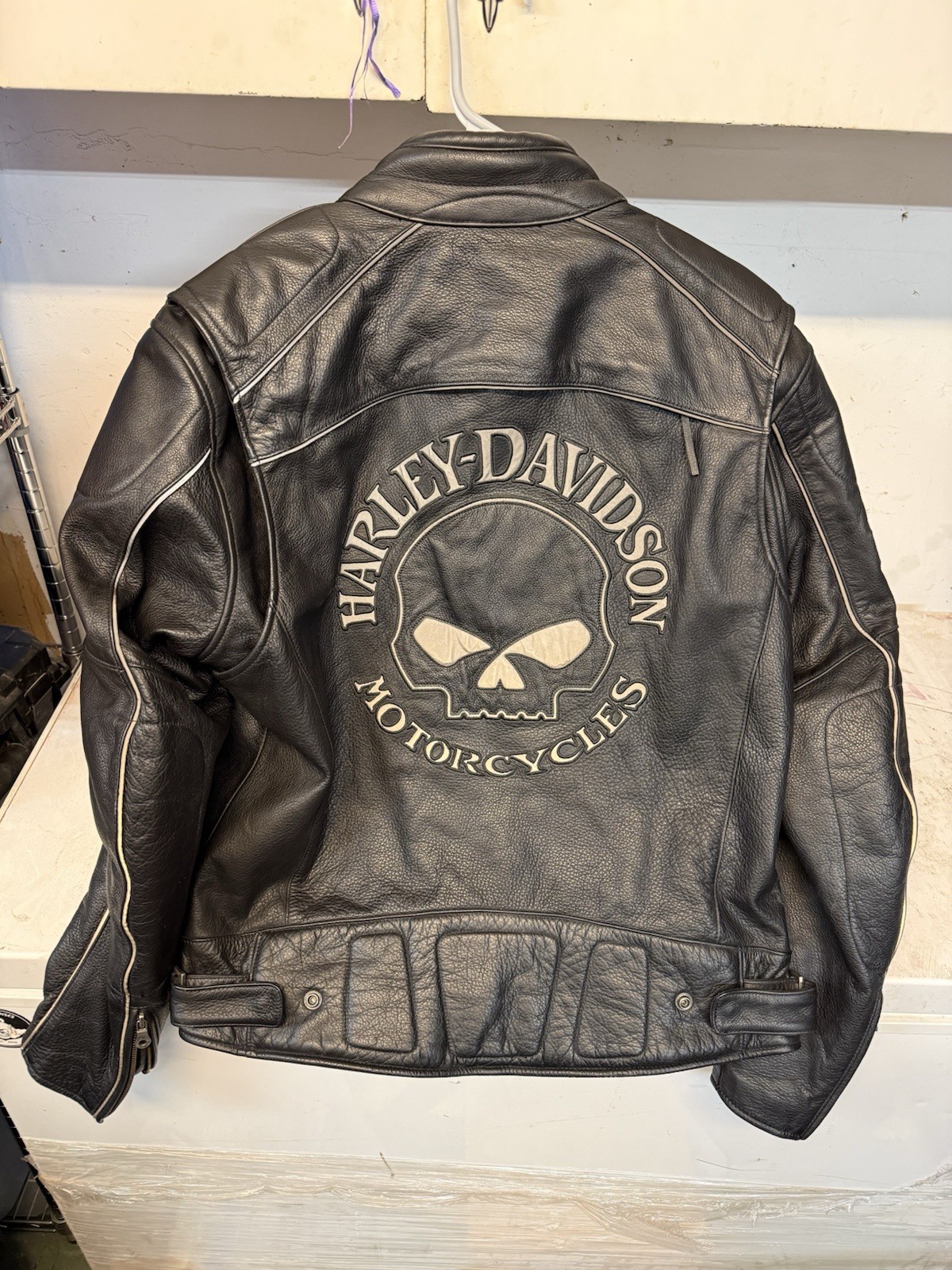 Harley Davidson Willie G Skull Logo Leather Jacket. Large. 