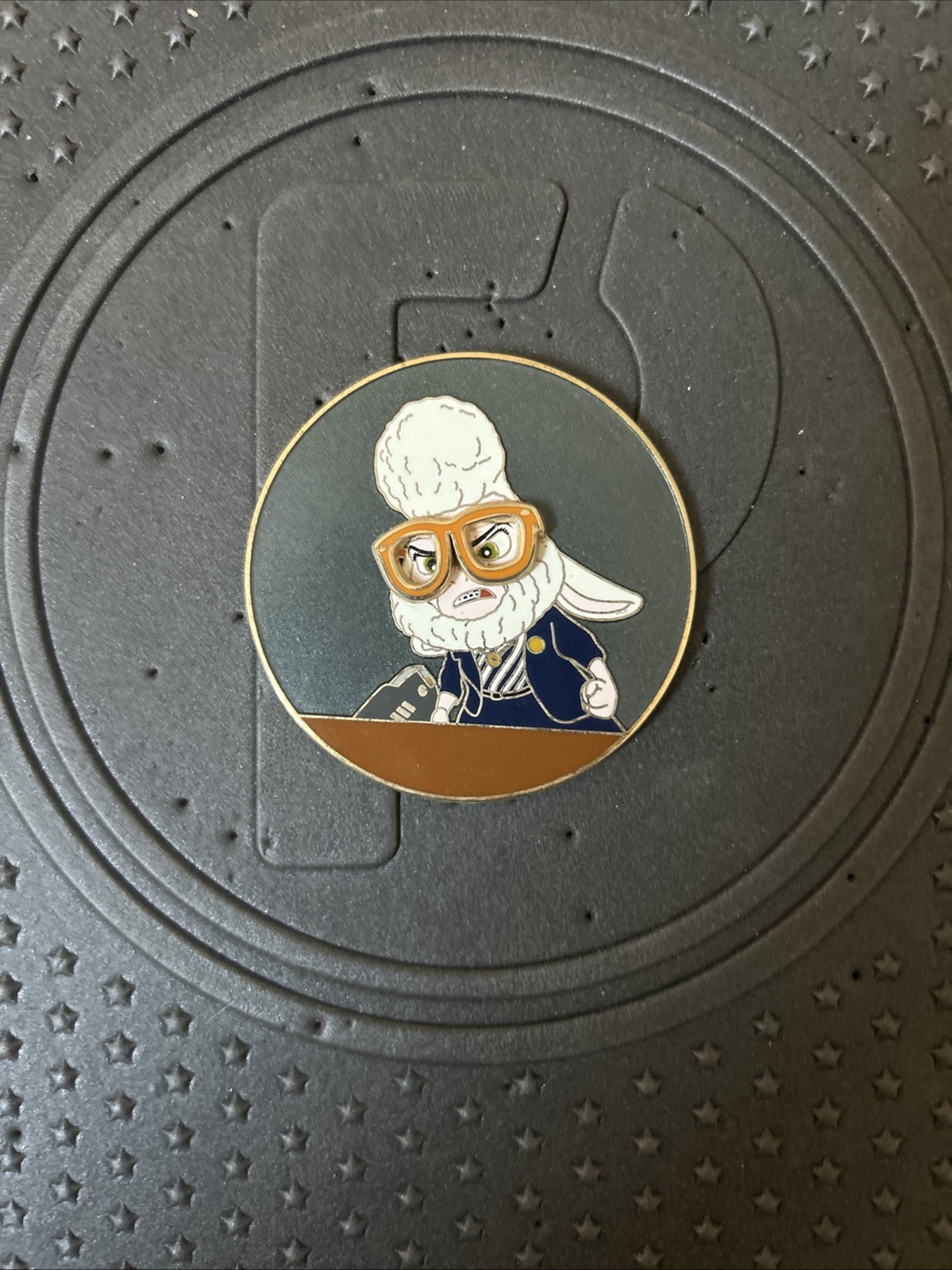 Disney Studio Store Hollywood DSSH Mayor Bellweather Zootopia Dark Tales Pin