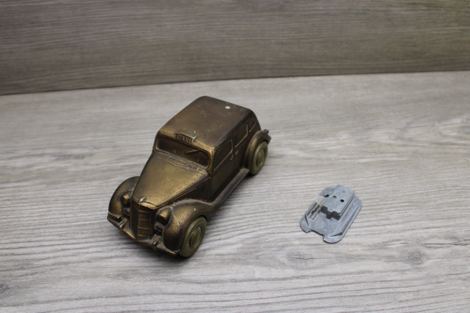 1974 Metal Coin Bank ~ 1935 Ford Taxi (Wheels Roll) ~ Banthrico Inc Chicago USA