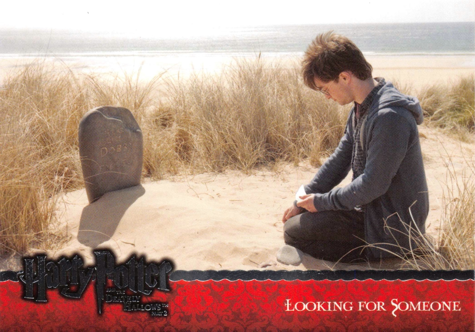 LOOKING FOR SOMEONE / 2011 Artbox Harry Potter Deathly Hollows Part 2 BASE #13 LOOKING FOR SOMEONE / 2011 Artbox Harry Potter Deathly Hollows Part 2 BASE #13