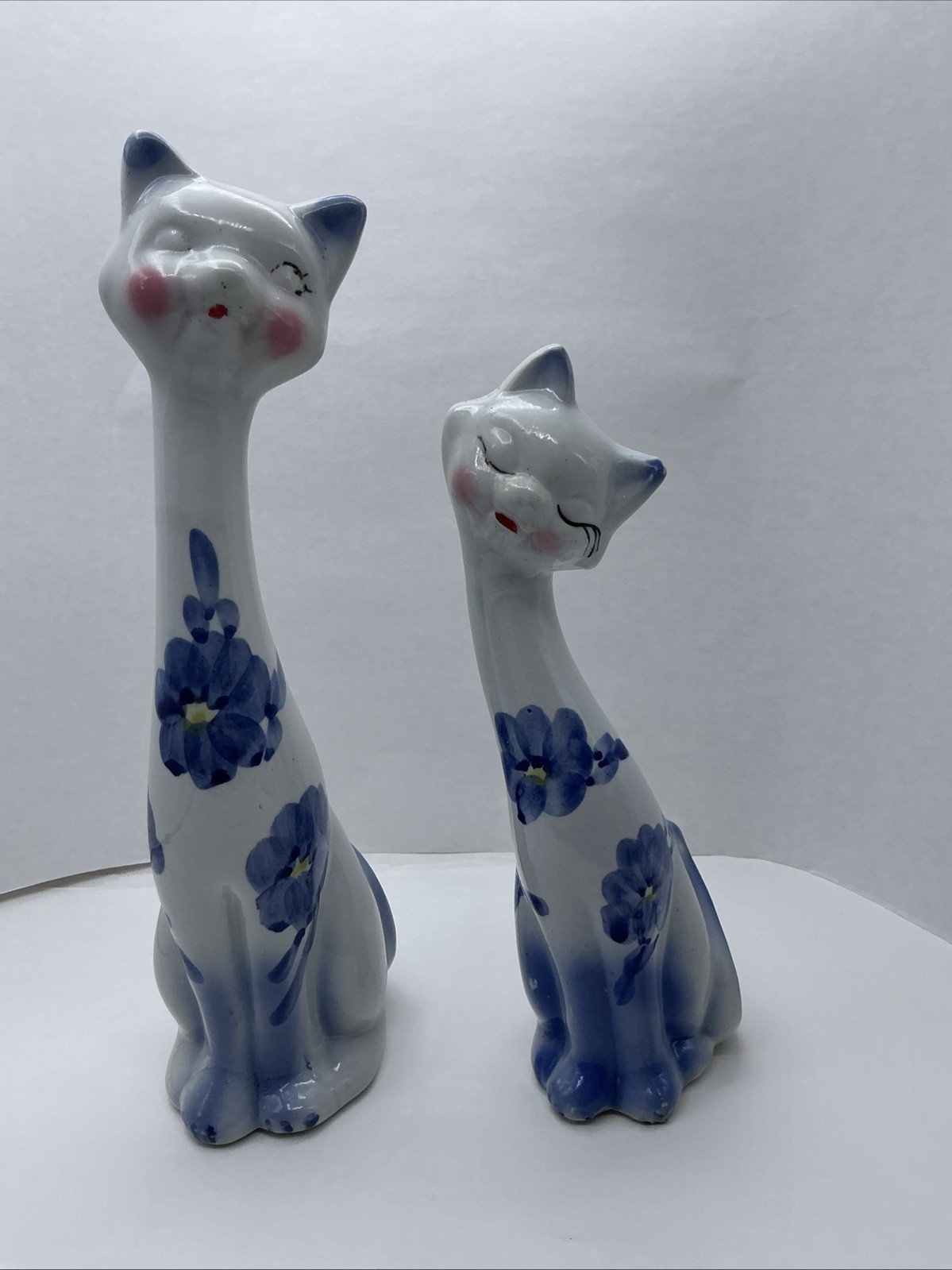 Adorable Ceramic Pair of Loving CATS Figurines 12.1\