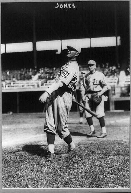 St. Louis MO Fielder Allison Jones 1914 Baseball Bat Swinging Uniform