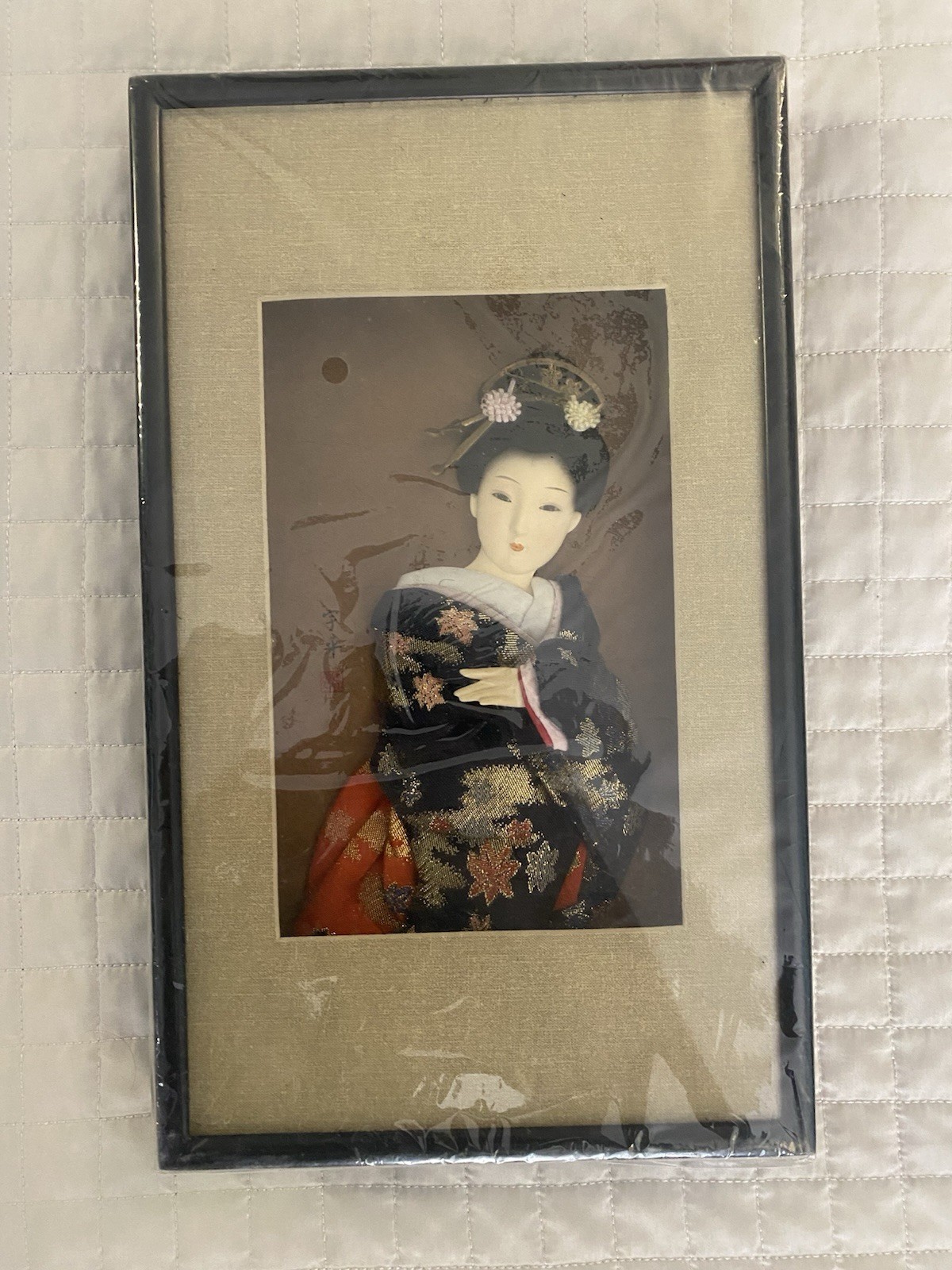 VINTAGE JAPANESE GEISHA N FABRIC KIMONO MATTED FRAMED SHADOW BOX 7.75 VINTAGE JAPANESE GEISHA N FABRIC KIMONO MATTED FRAMED SHADOW BOX 7.75