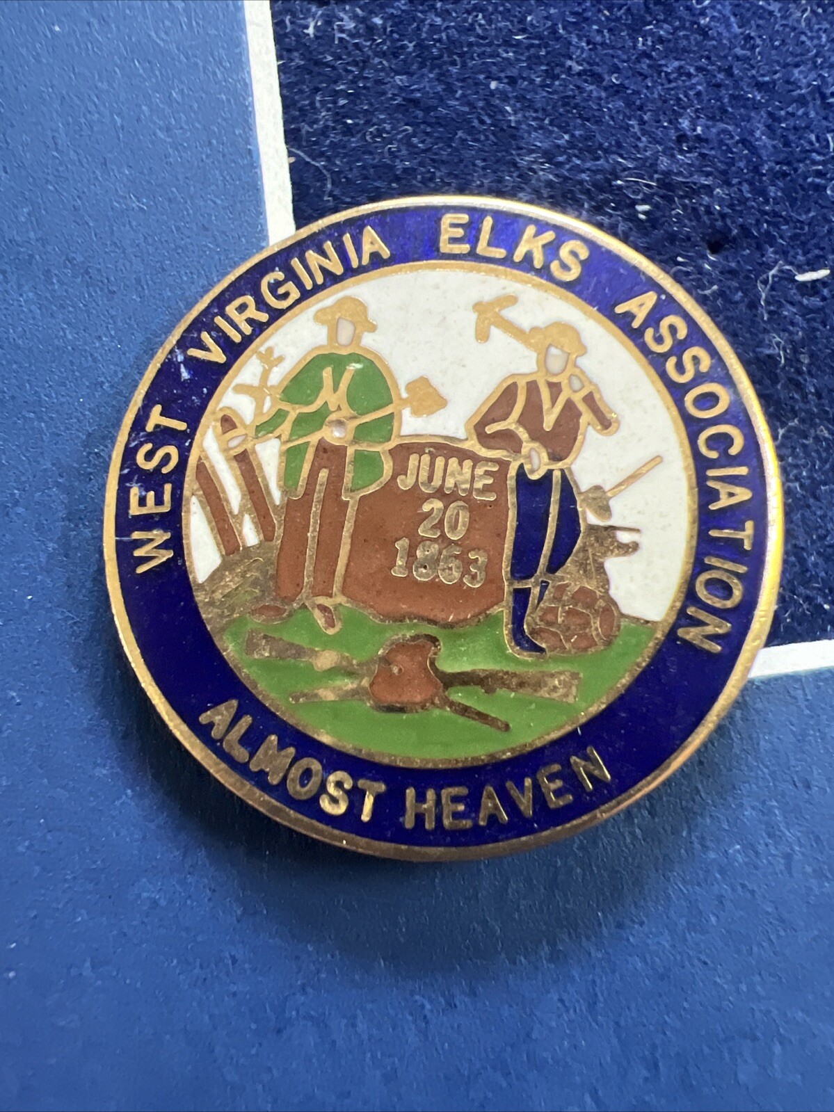 Vintage West Virginia elks Association “Almost Heaven” Pinback