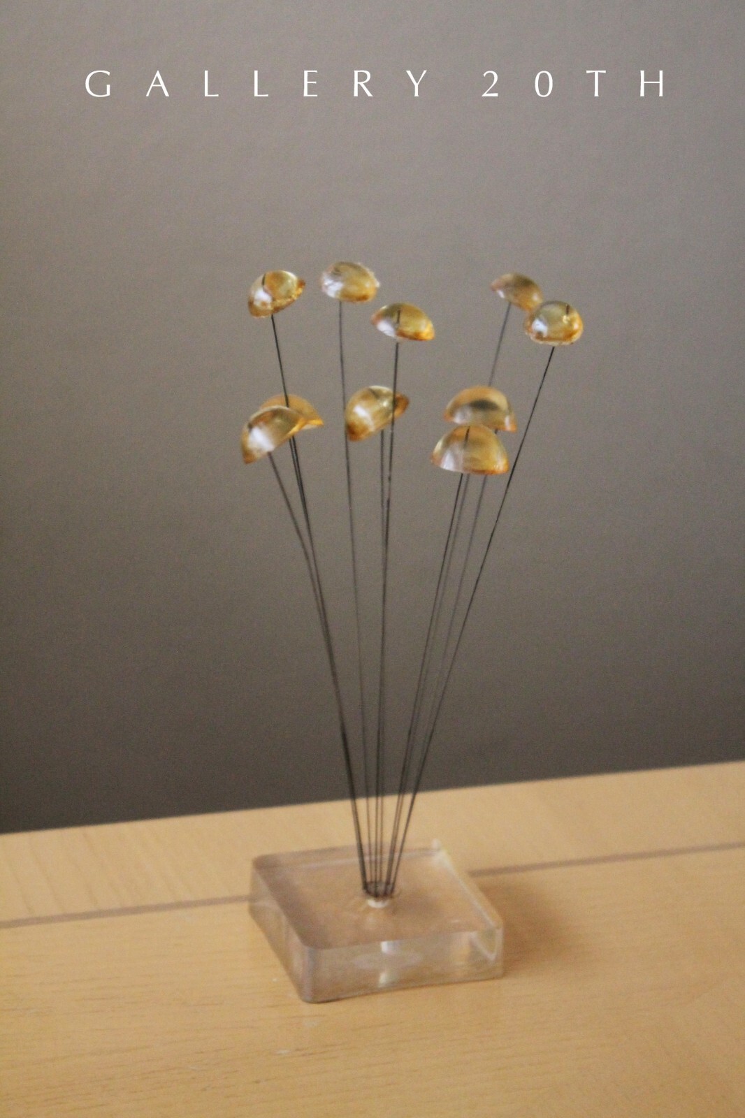 COOL MID CENTURY KINETIC LUCITE WIRE SCULPTURE ART VTG MUSHROOM 50s 60s MODERN