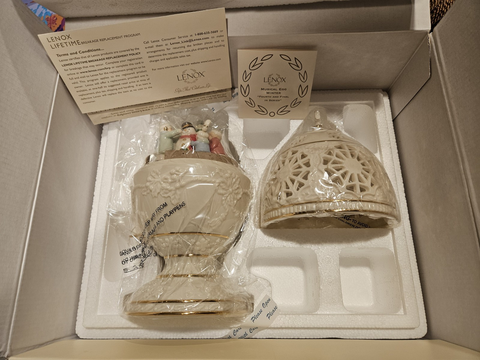 New in Box 4th & final annual Lenox Porcelain Musical Winter Egg New in Box 4th & final annual Lenox Porcelain Musical Winter Egg