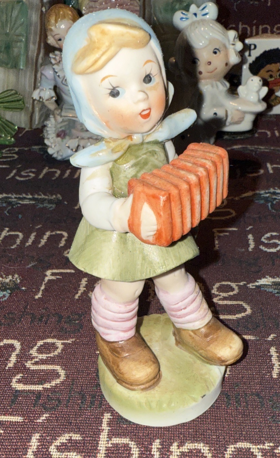 HOMCO Vintage GIRL in Blue Bonnet Playing ACCORDION Porcelain FIGURINE - JAPAN HOMCO Vintage GIRL in Blue Bonnet Playing ACCORDION Porcelain FIGURINE - JAPAN