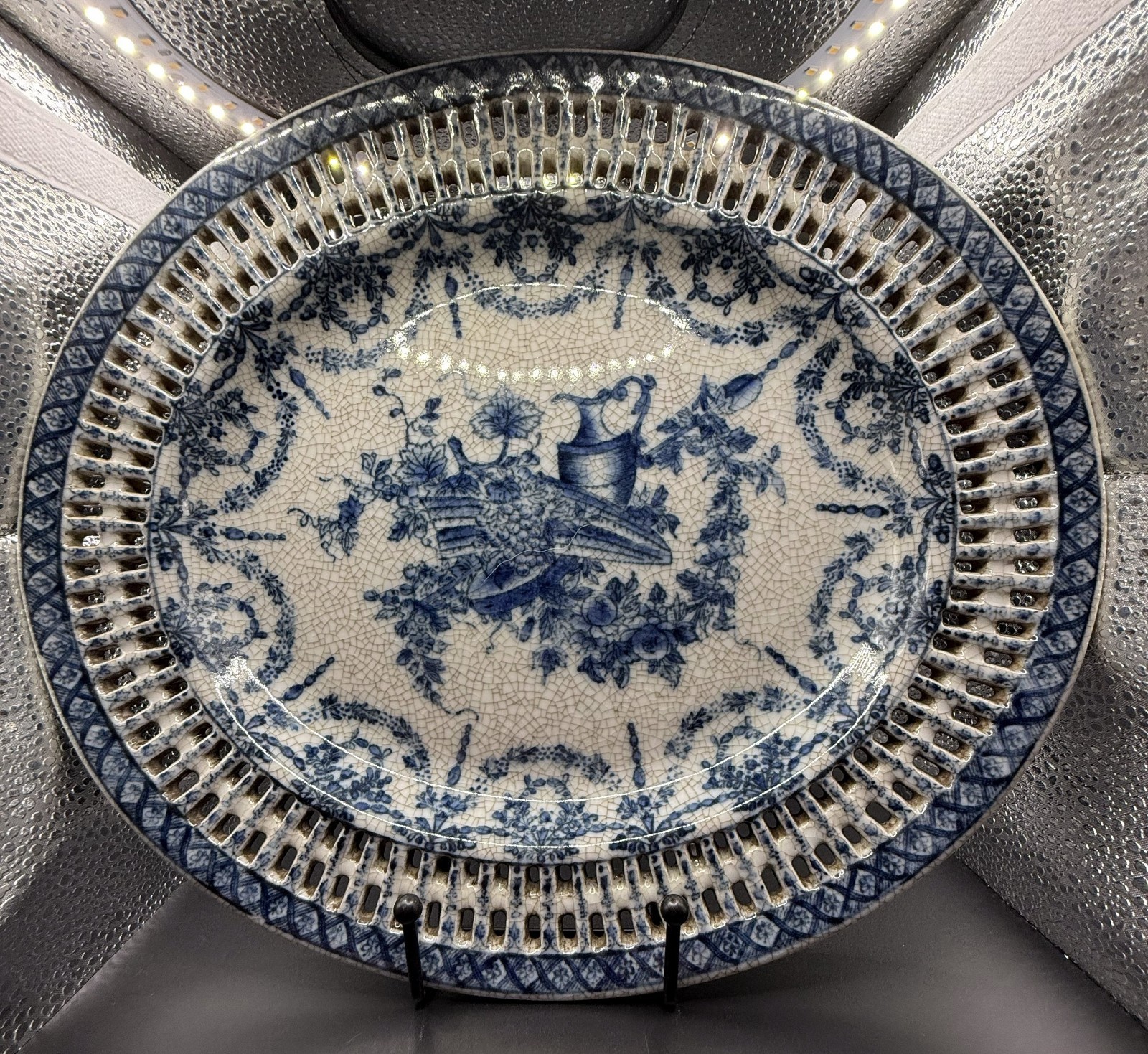 Vintage United Wilson Chinoiserie Porcelain Wall Plate With Reticulated Border