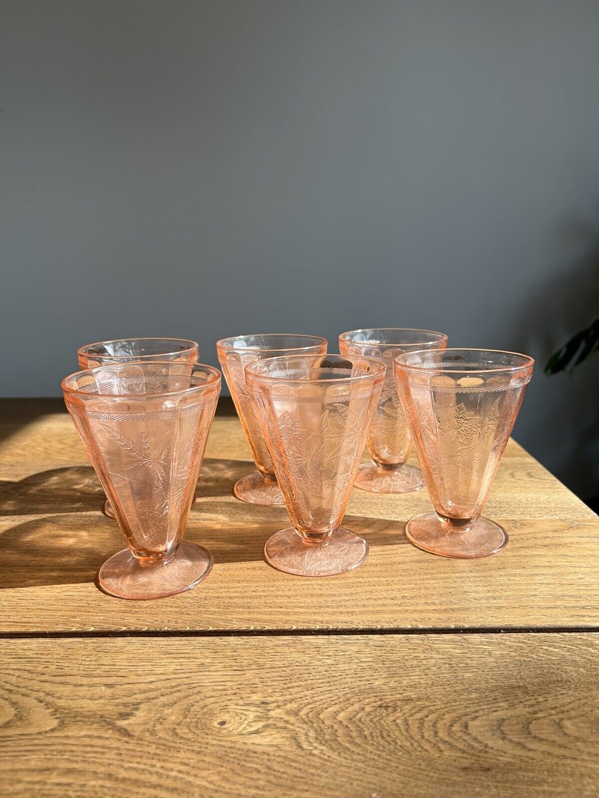 Jeanette PINK DEPRESSION Glass with Floral POINSETTIA Six 7 oz Glasses