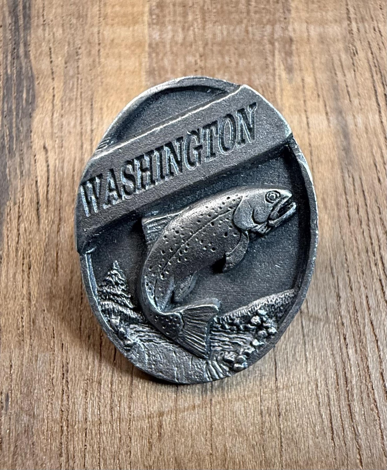Vintage 1981 Siskiyou Washington Trout Fish Lapel Pin Souvenir Pewter Travel