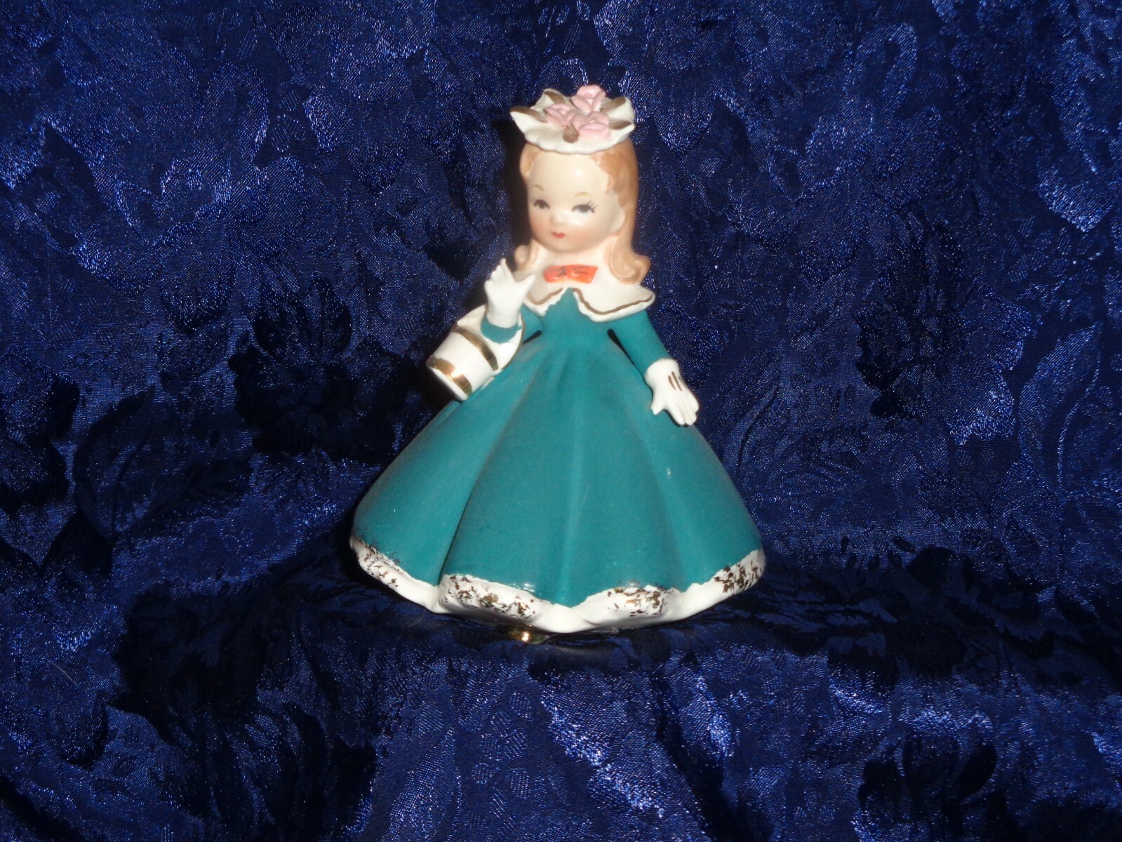 Vintage Girl Sunday\'s Best