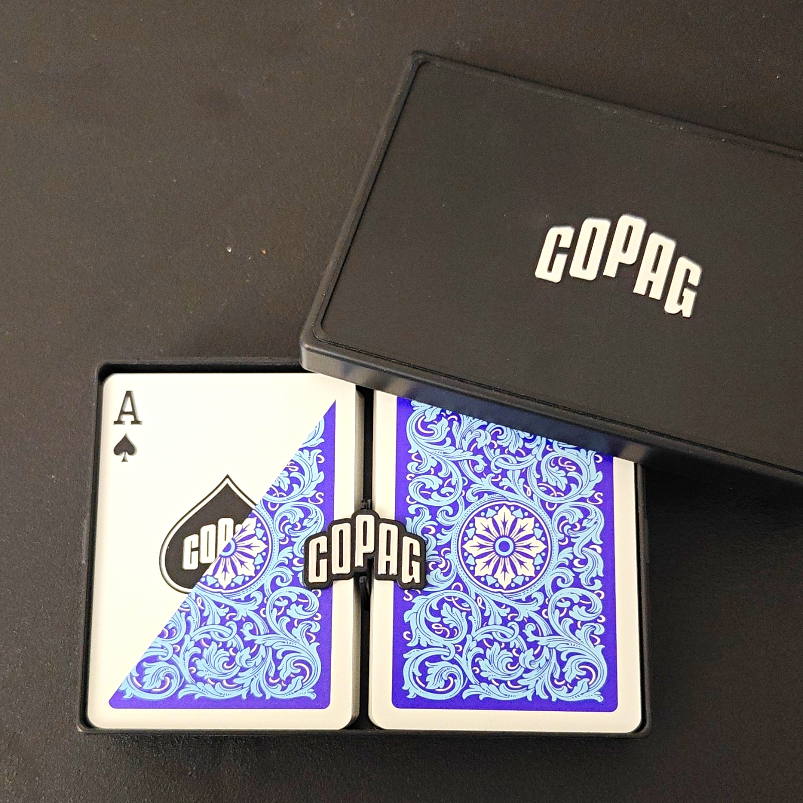 COPAG 1546 Neoteric 2-deck Set & Hoyle PGC 2 Deck Playing Cards El Rancho Casino