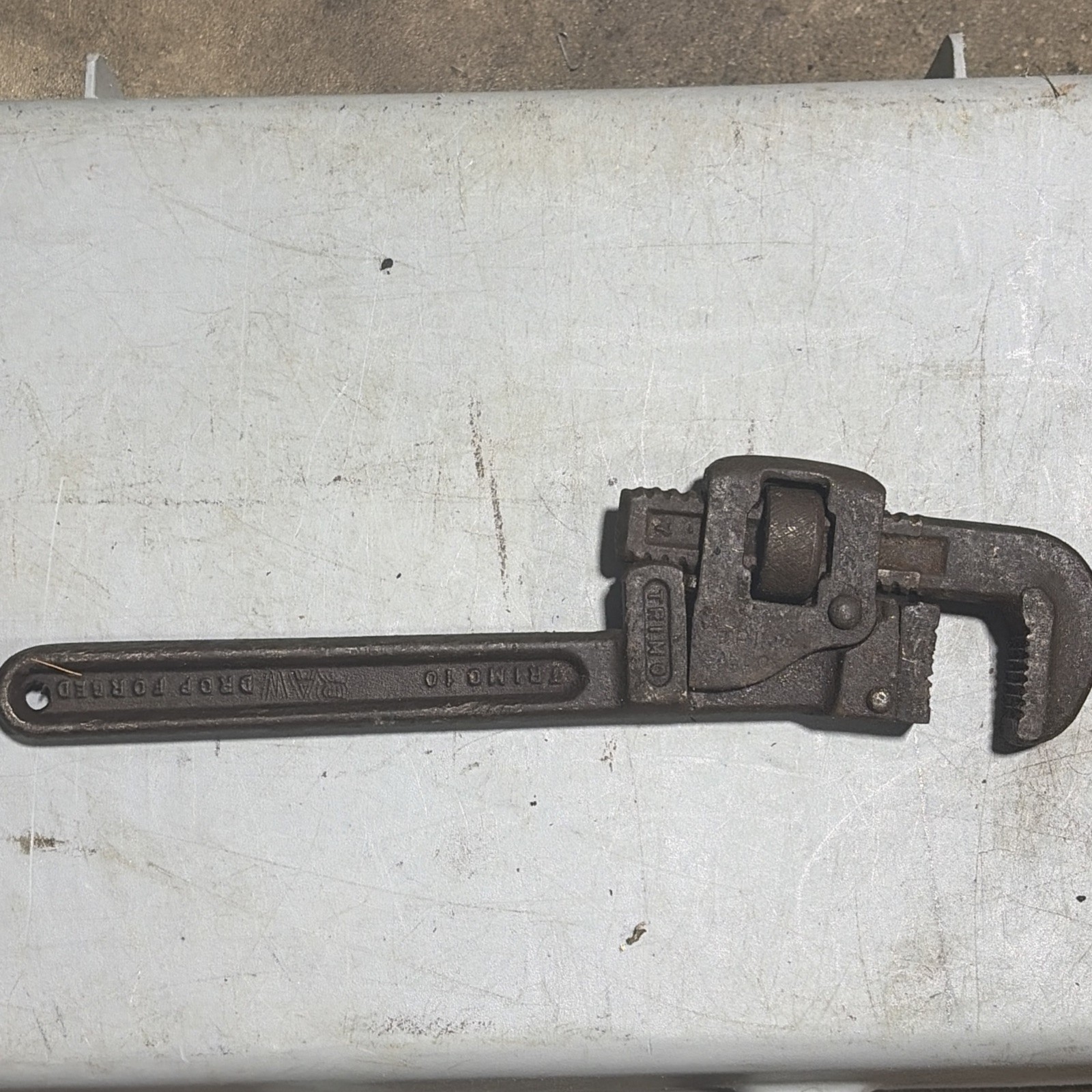 Vintage no 10 TRIMO TRIMONT MFG CO. Pipe Wrench, 1-7/8