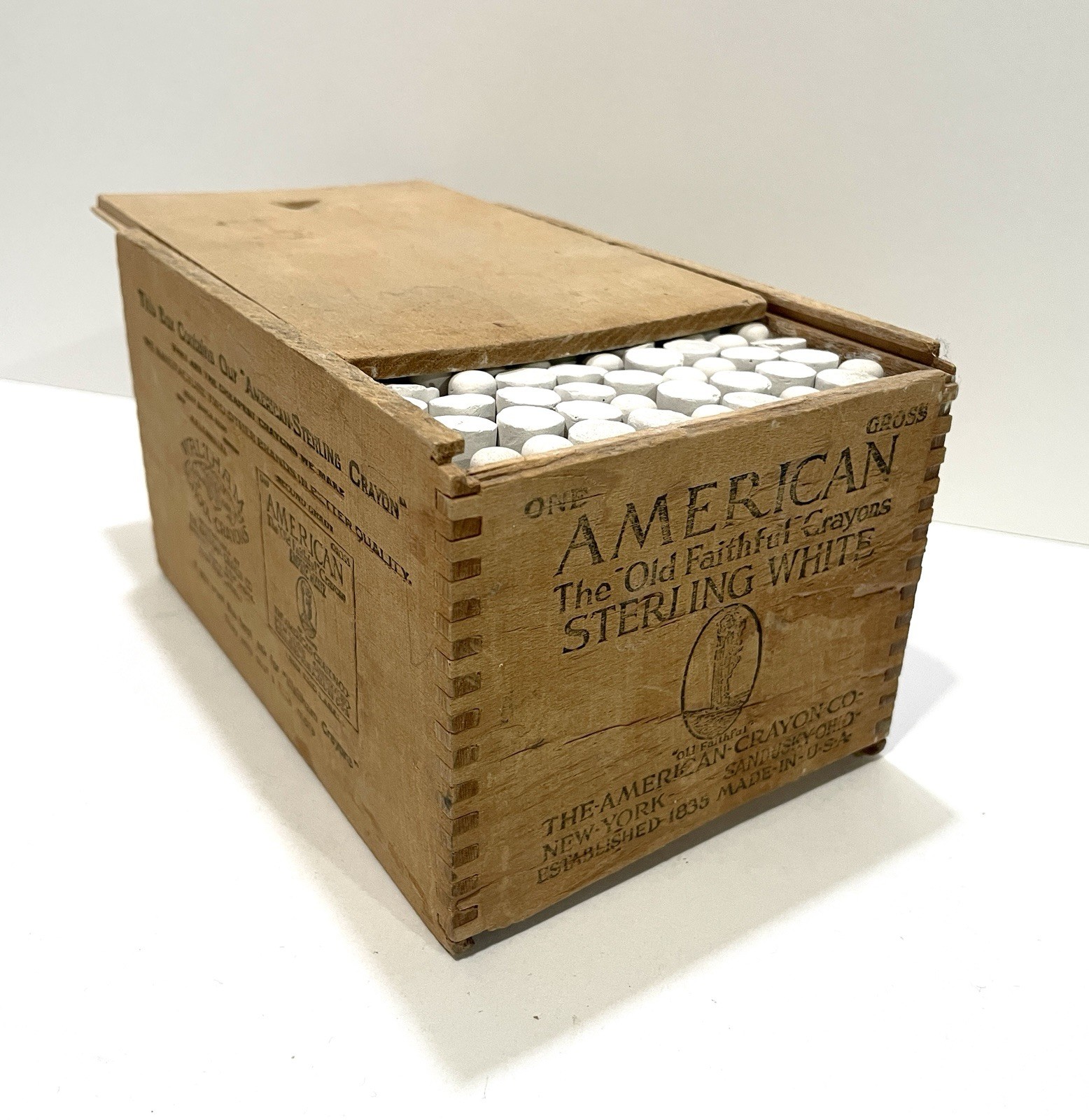 Antique American Sterling White Old Faithful Crayons One Gross Wood Box Chalk