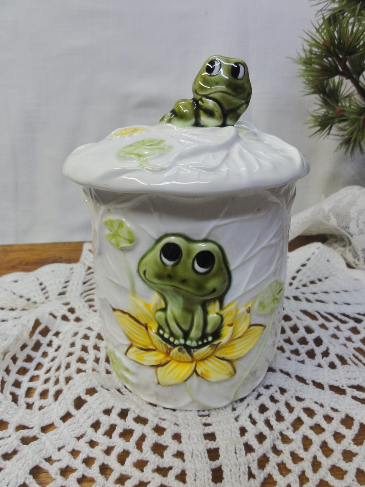 Vintage Sears 1978 Neil The Frog Ceramic Canister 6