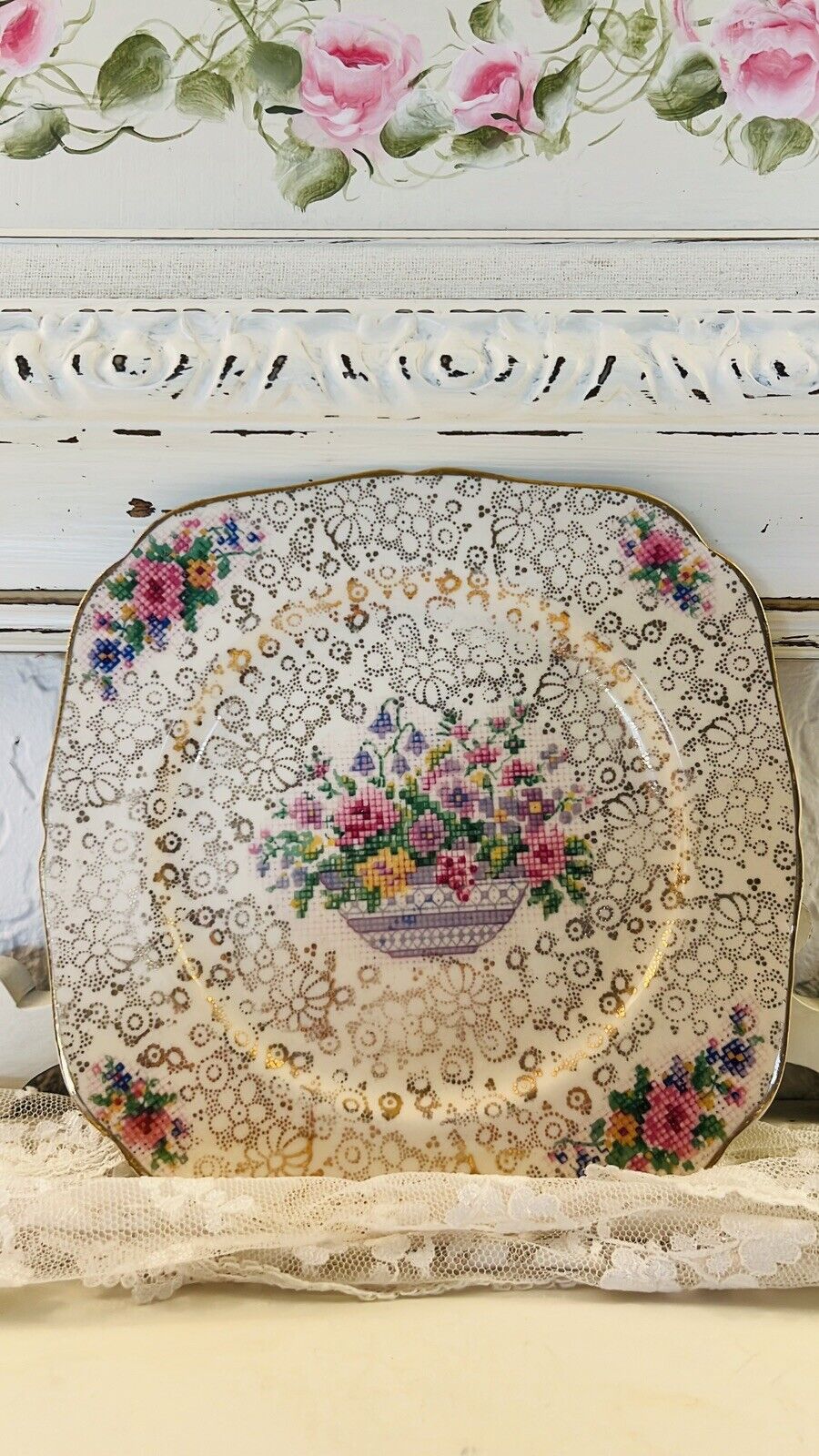 Vintage Plate Embroidered Design 