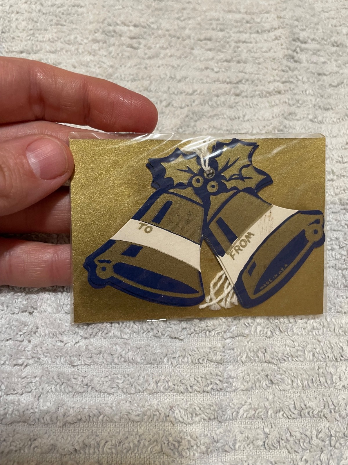 VTG TIe -Tie Dark Blue Bell 3  Gift Tags in package.