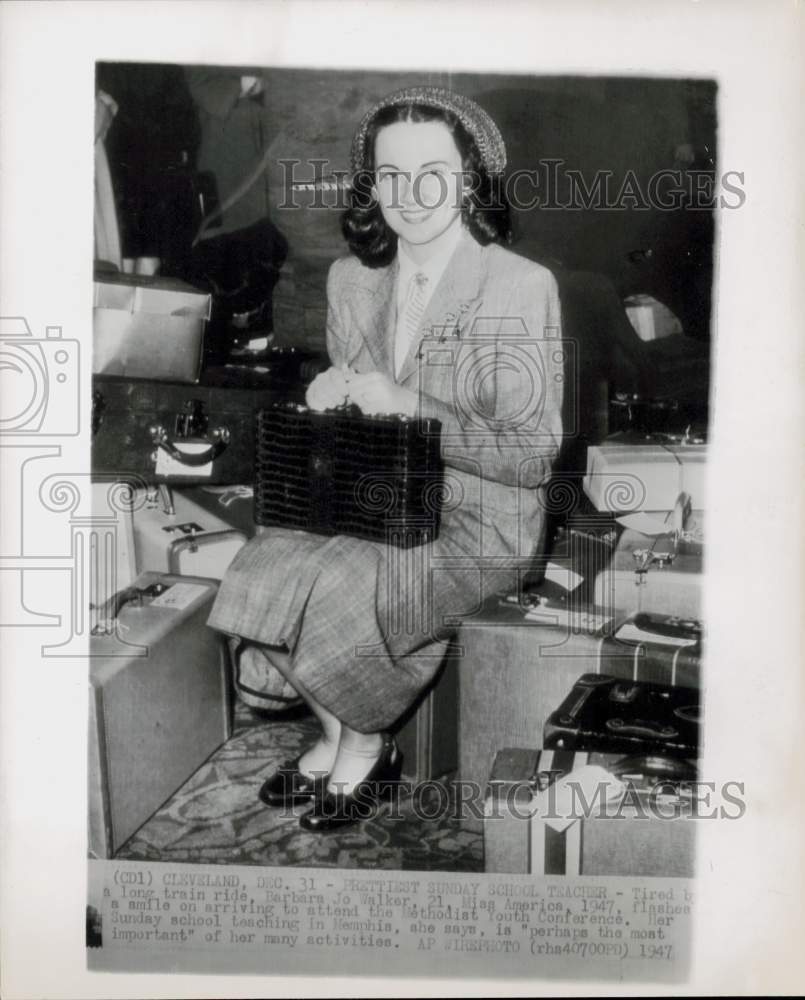 1947 Press Photo Miss America Barbara Jo Walker Arrives in Cleveland - lra77108