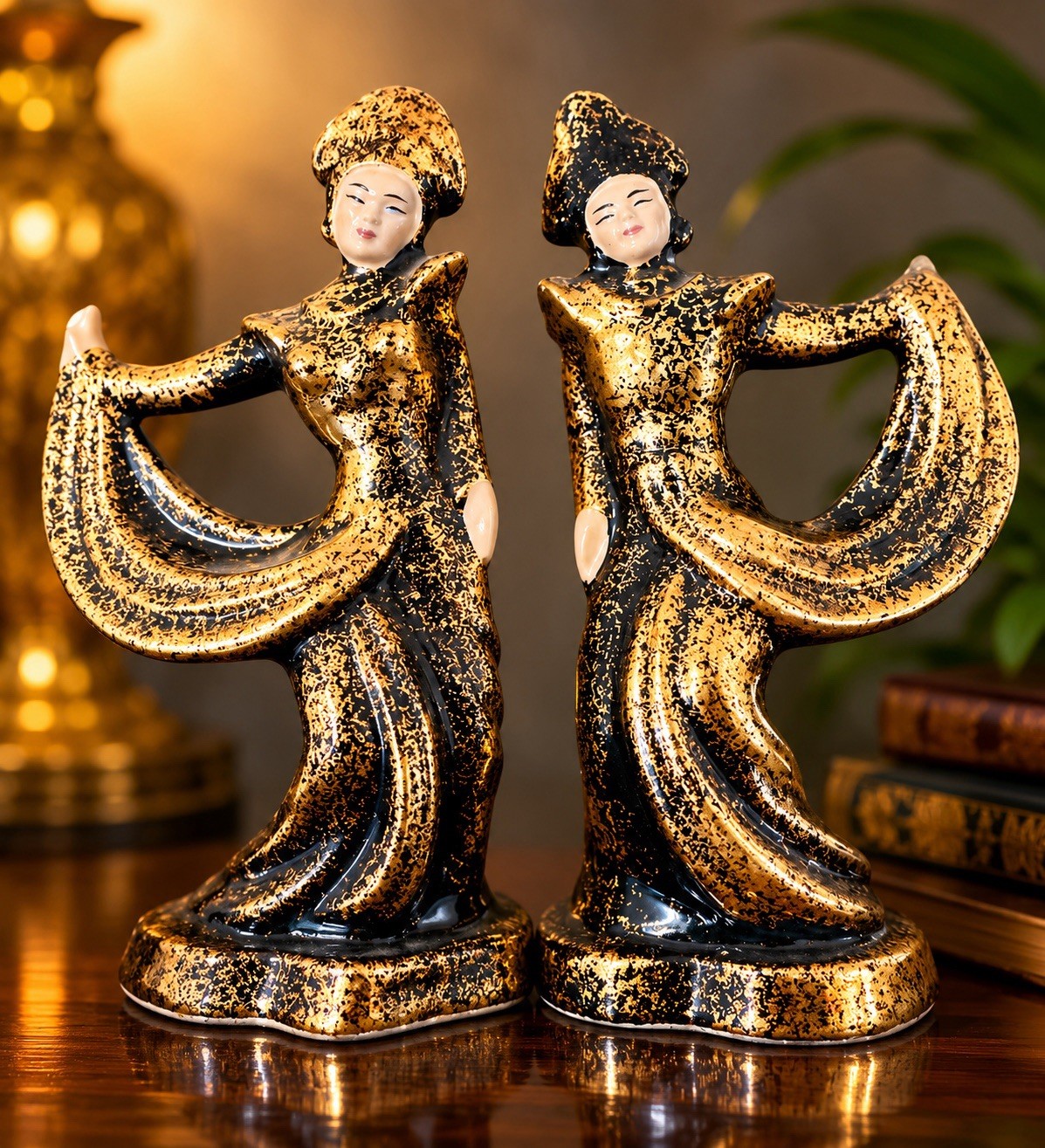 Vintage GILNER California Hollywood Regency Balinese Dancer Pair Black/Gold MCM