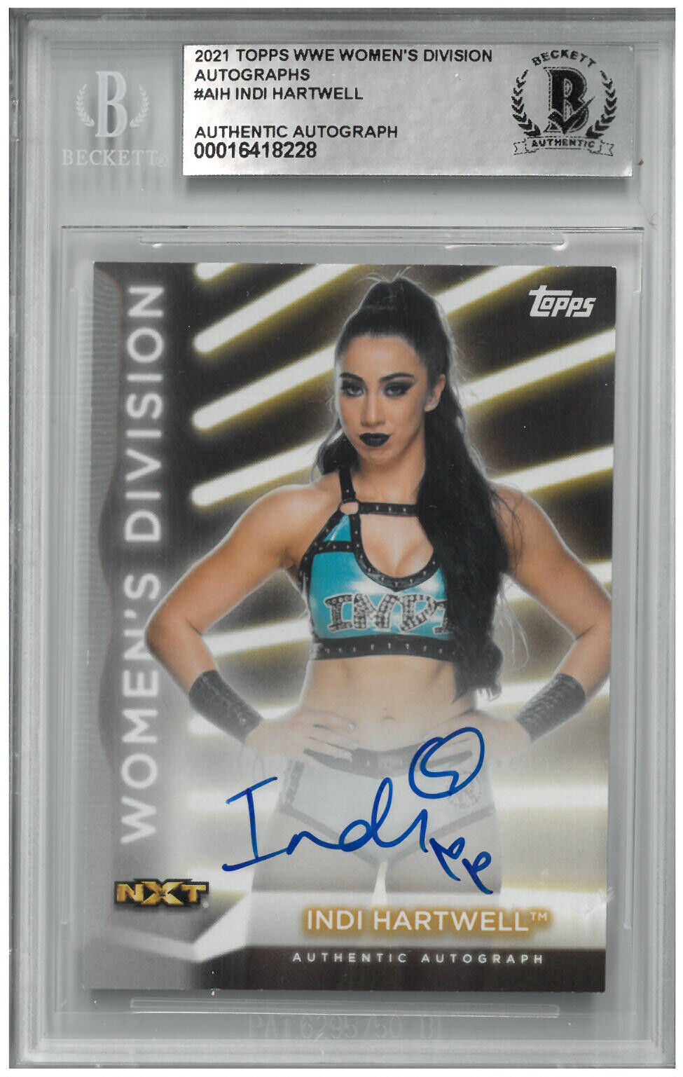 Indi Hartwell Signed  Slabbed 2021 WWE Topps Women\'s Division Auto Card Beckett