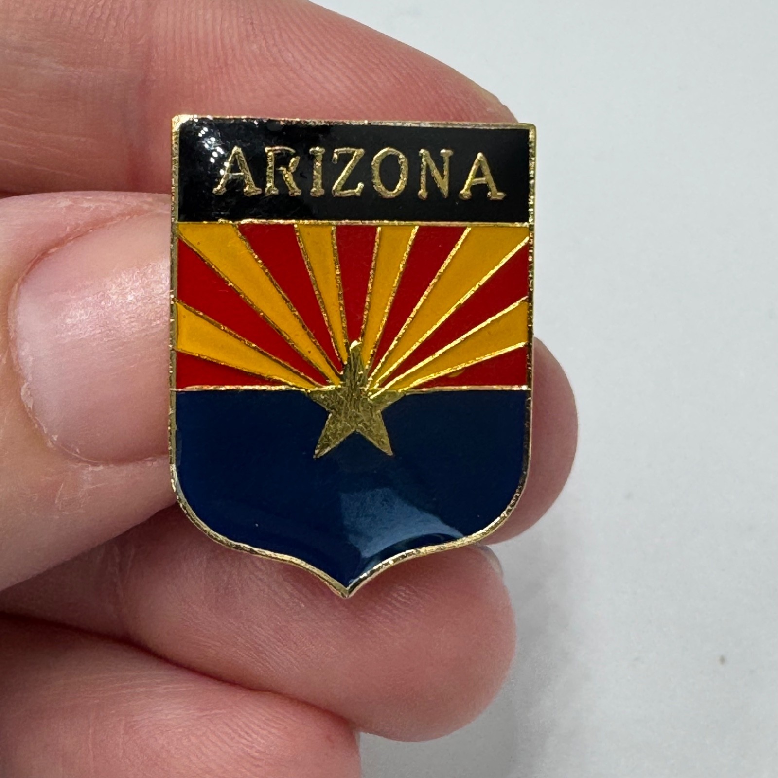Vintage Arizona State Flag Shield Crest Lapel Pin Red Yellow Blue Enamel