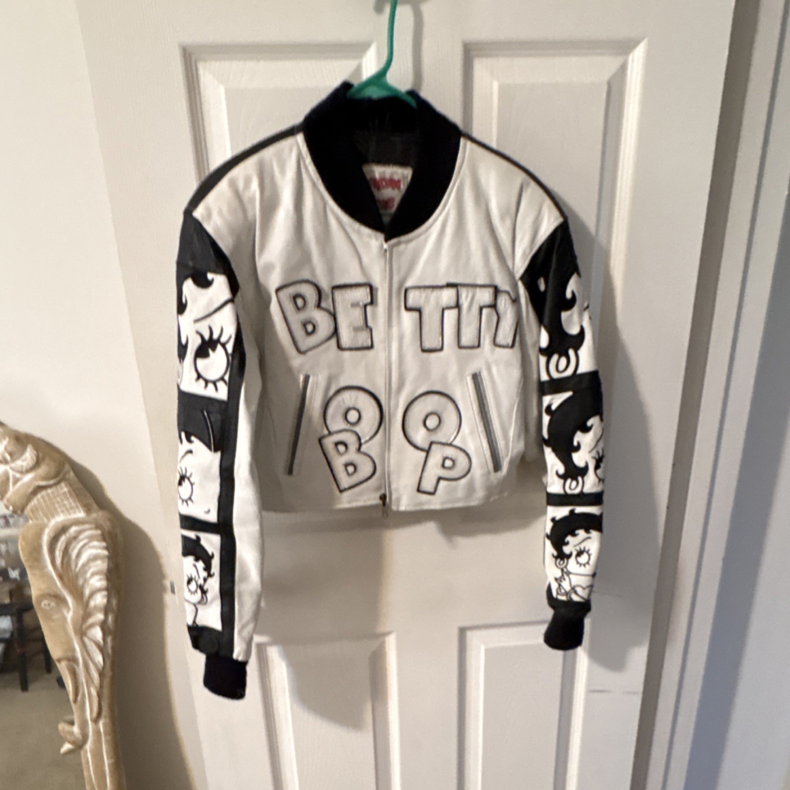 American Toons Betty Boop Black/White Full Zip Jacket ©1996 Fleischer Studios