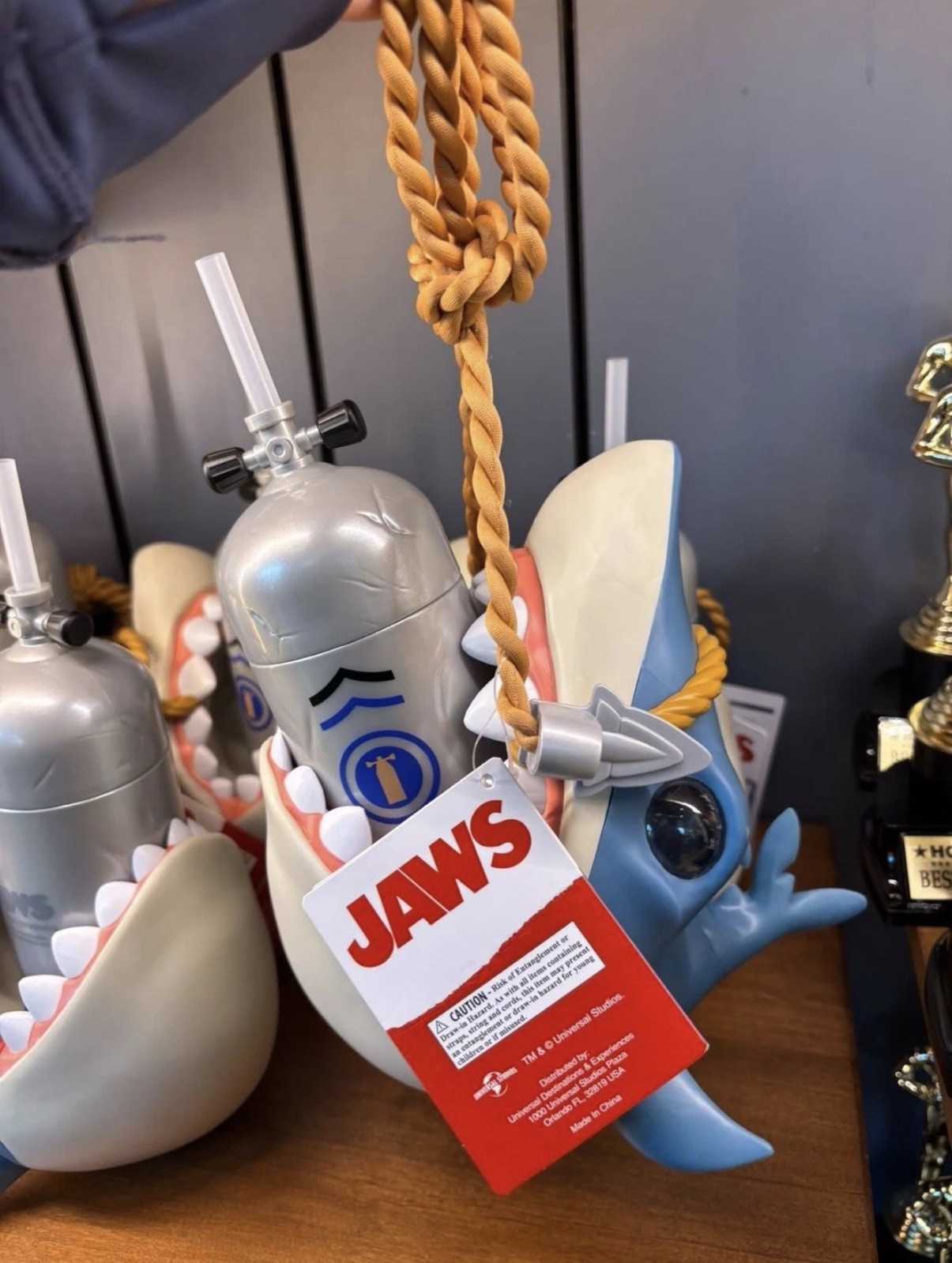 Universal Studios Jaws 50th Anniversary Shark Oxygen Tank Sipper Park Exclusive