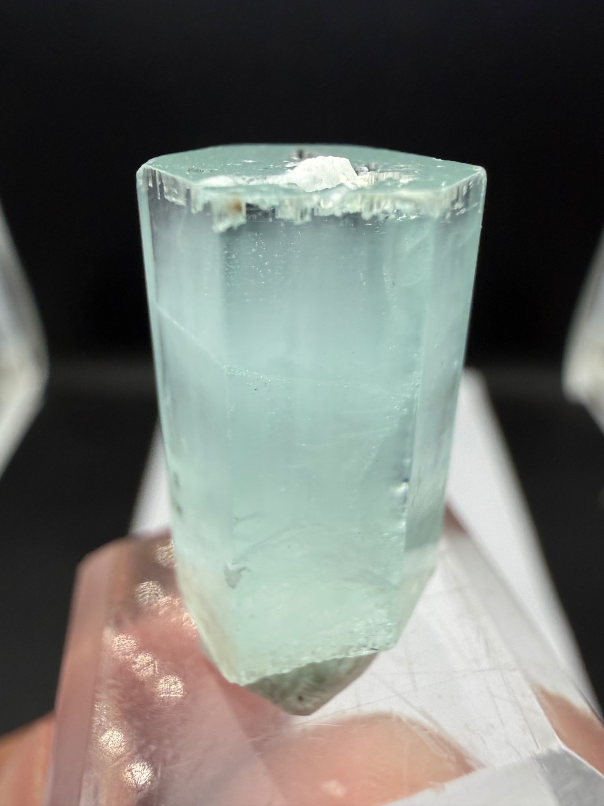 Top Quality Sky Blue Aquamarine Transparent and Terminated Crystal 25 CTS