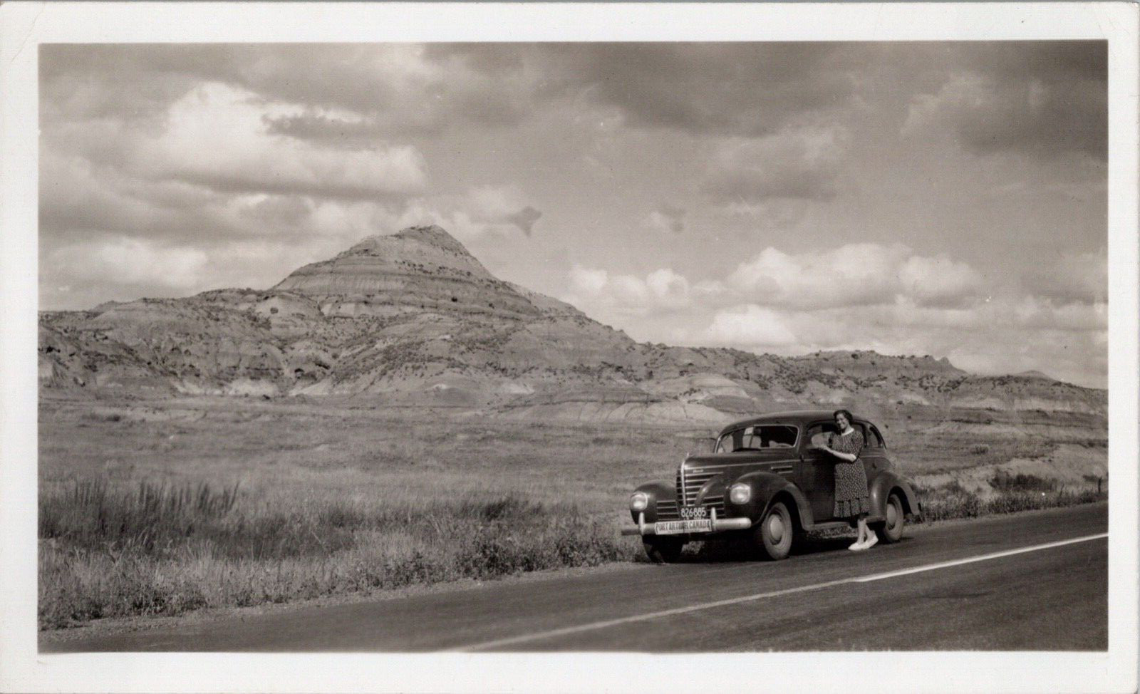 1941 Photo North Dakota Bad Lands Old Plymouth Snap Shot