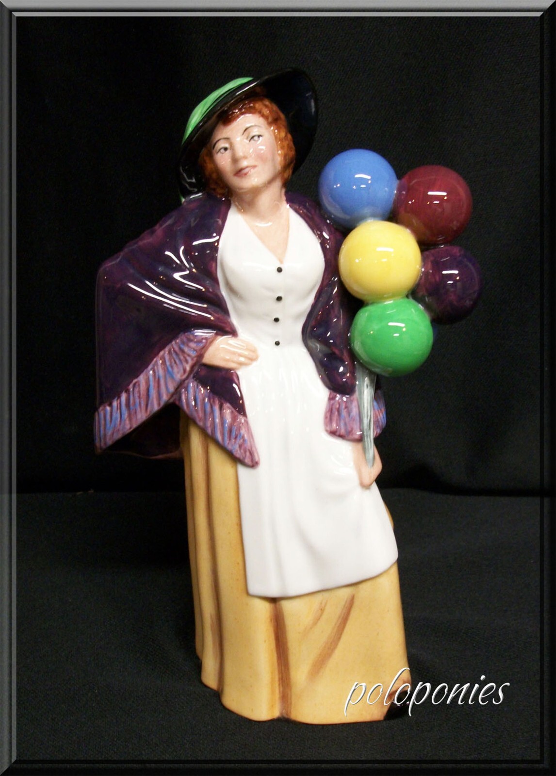 ROYAL DOULTON Balloon Lady HN2935 - Retired 2009 - Balloon Characters Series