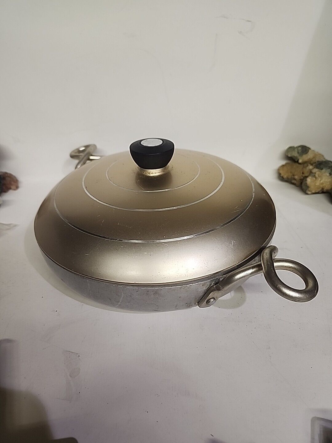 Vintage Wear Ever Aluminum Casserole Frying Pan with Lid V-900 Twisted Handles