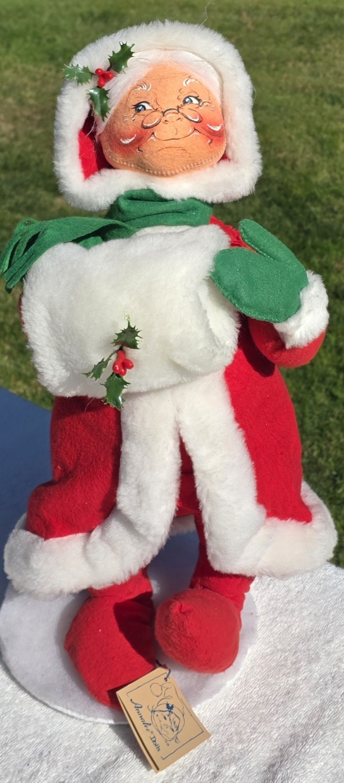 Vintage Annalee Mrs Claus Muff Christmas Poseable Mobilitee 18in Tall 1994 Tags