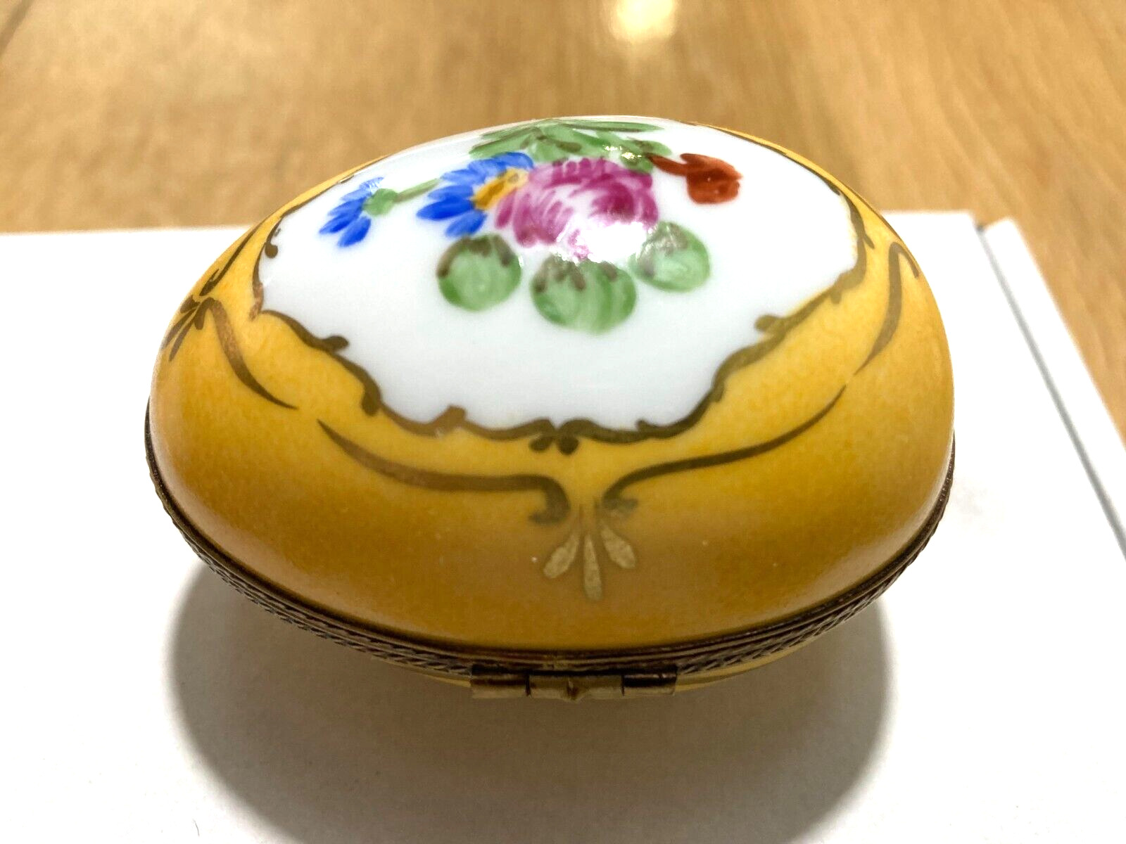 Limoges France Peint Main Gold Floral Egg Hinged Trinket Box MCLS 