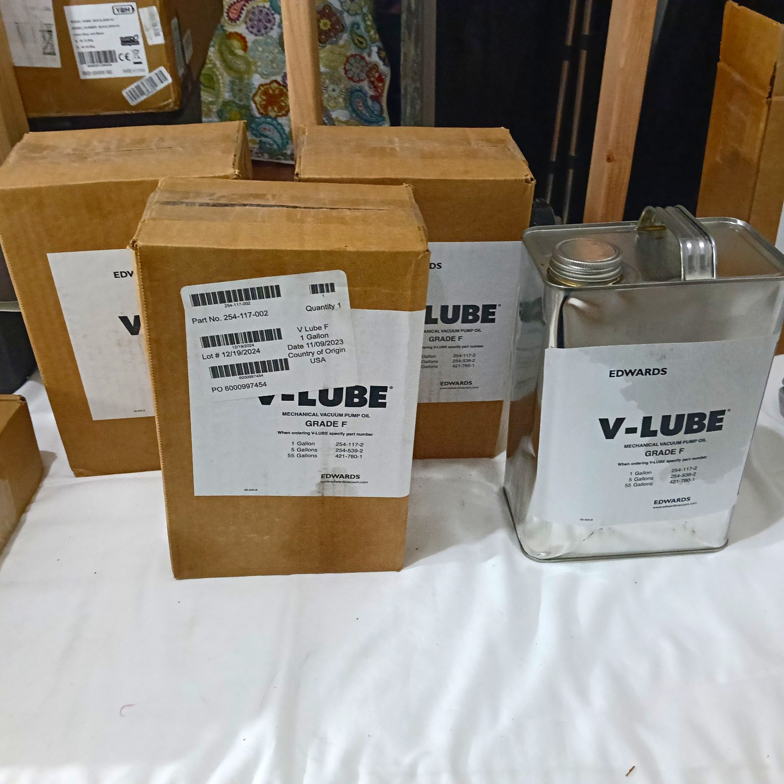 4 Gallons - Edwards V-LUBE Mechanical Vacuum Pump Oil Metal Can Silver 2023