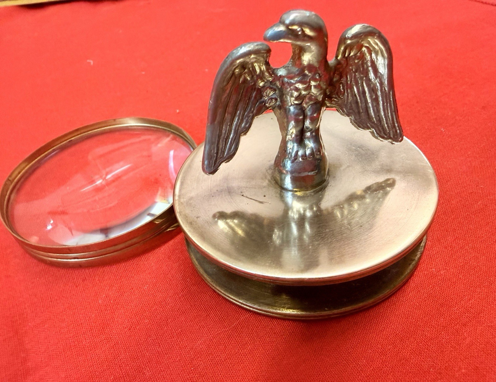 Vtg MCM brass magnifying glass paperweight combo with eagle desk gift patriotic