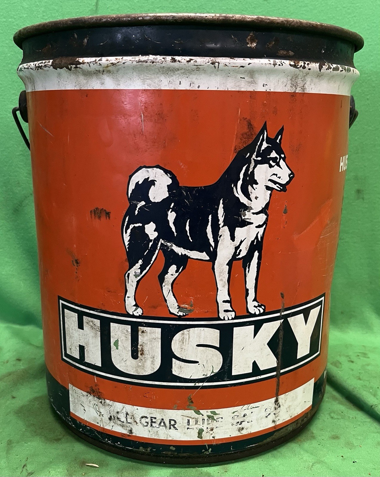 Vintage Husky Oil Company 5 Gallon Metal Motor Oil Can 35 Pound Lubricant Gear