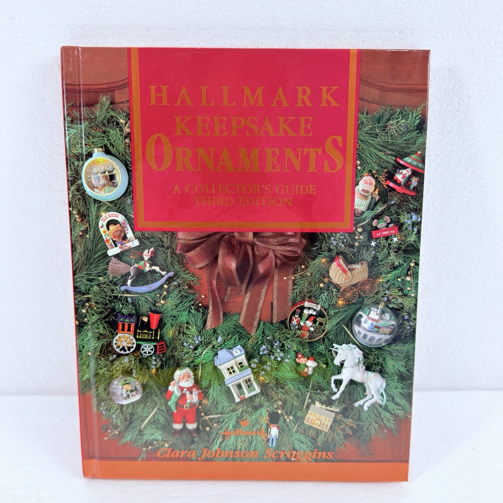 Vintage 1987 Hallmark Keepsake Ornaments Collectors Guide Book 3rd Ed. Scroggins Vintage 1987 Hallmark Keepsake Ornaments Collectors Guide Book 3rd Ed. Scroggins