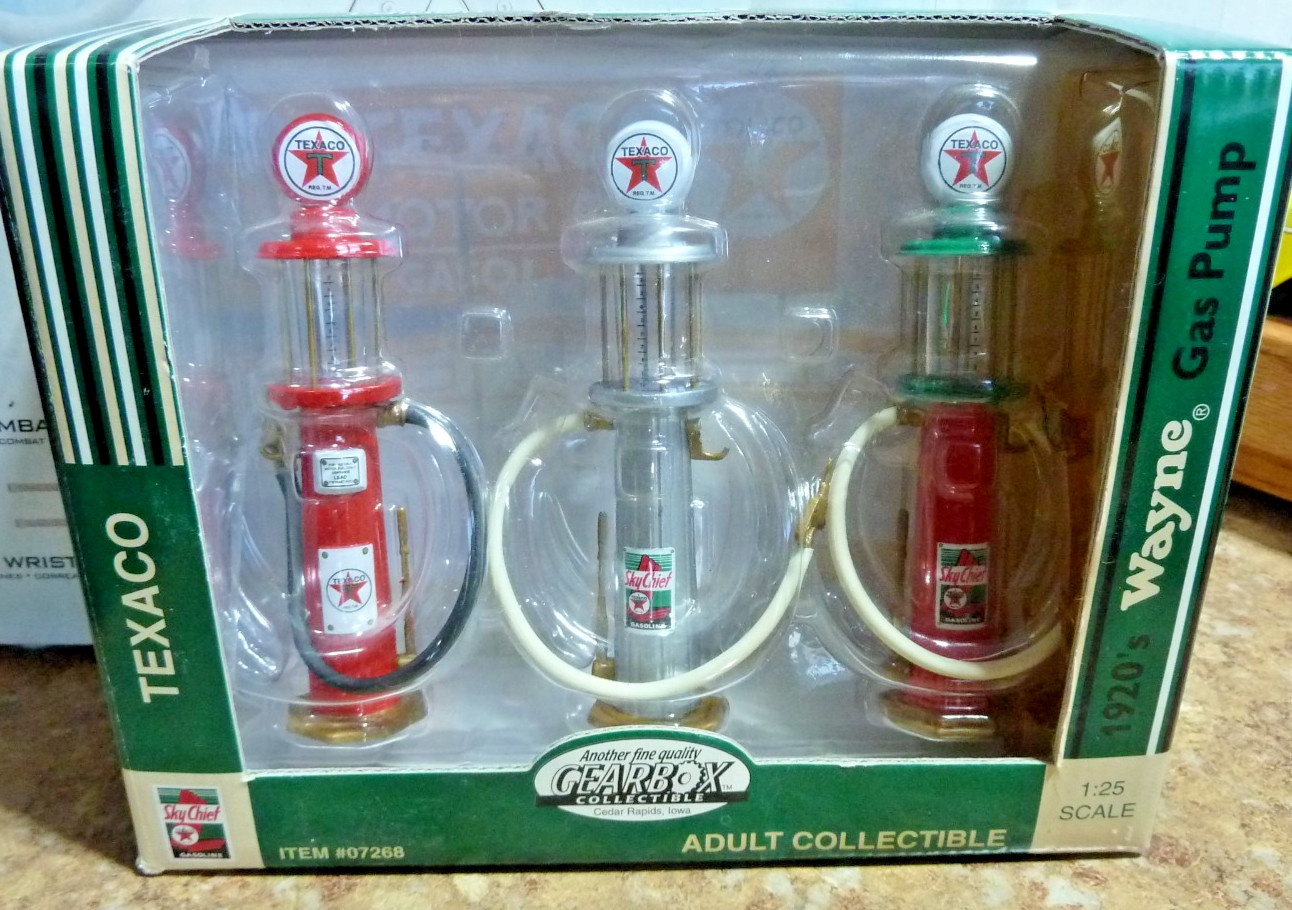 Gearbox Texaco 1920s Wayne Gas Pump 3pc 1:25 Die Cast Limited Edition Set Gearbox Texaco 1920s Wayne Gas Pump 3pc 1:25 Die Cast Limited Edition Set