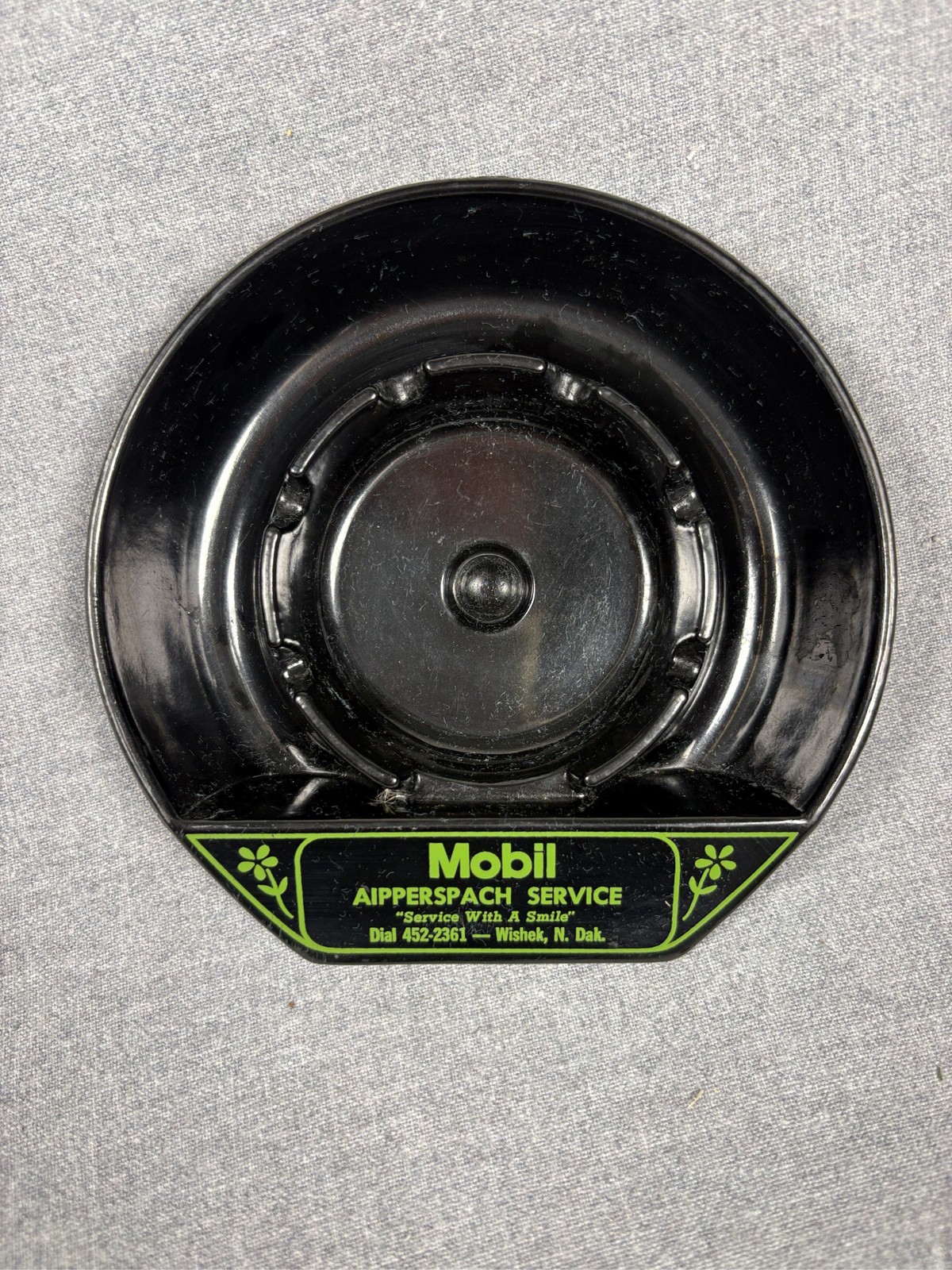 Vintage Mobil Aipperspach Service Wishek ND Plastic Advertising Ashtray Vintage Mobil Aipperspach Service Wishek ND Plastic Advertising Ashtray