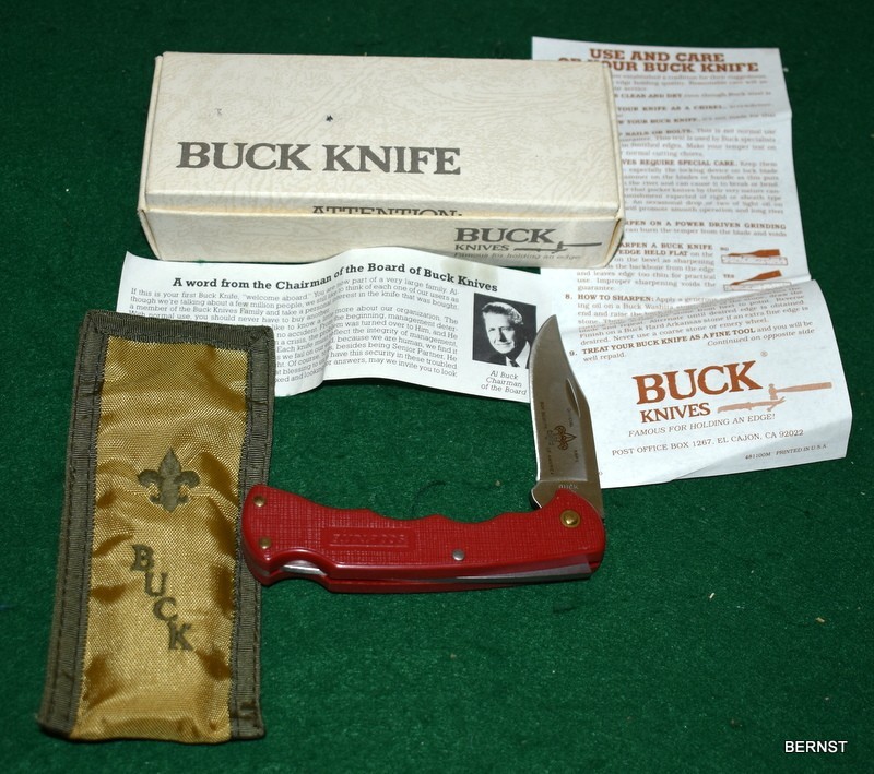 VINTAGE BOY SCOUT - 1980\'s BUCK KNIFE - NEW IN BOX