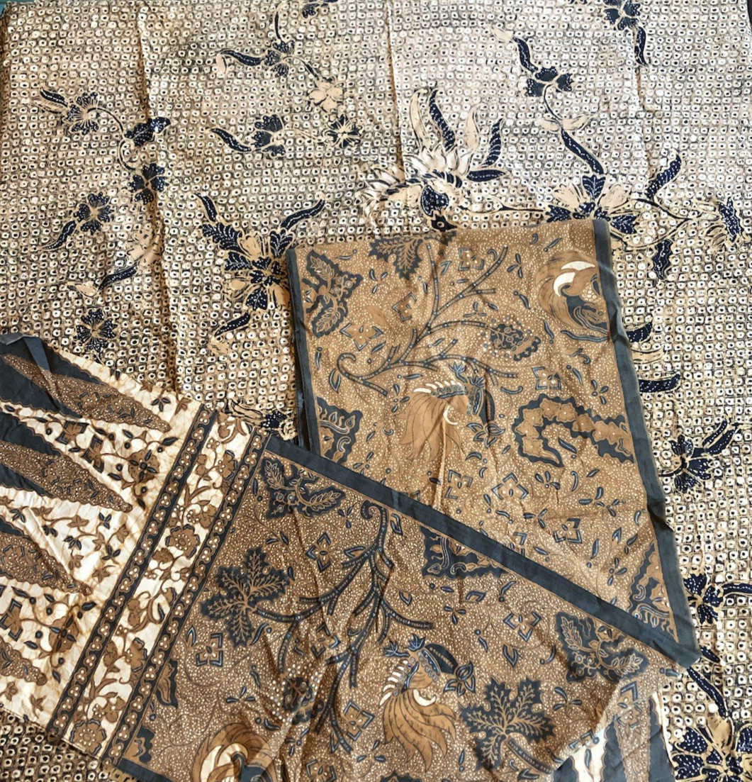 1970\'s Vintage Hand Dyed Cotton Batik Slendang (Selendang) and Batik Sarong Java