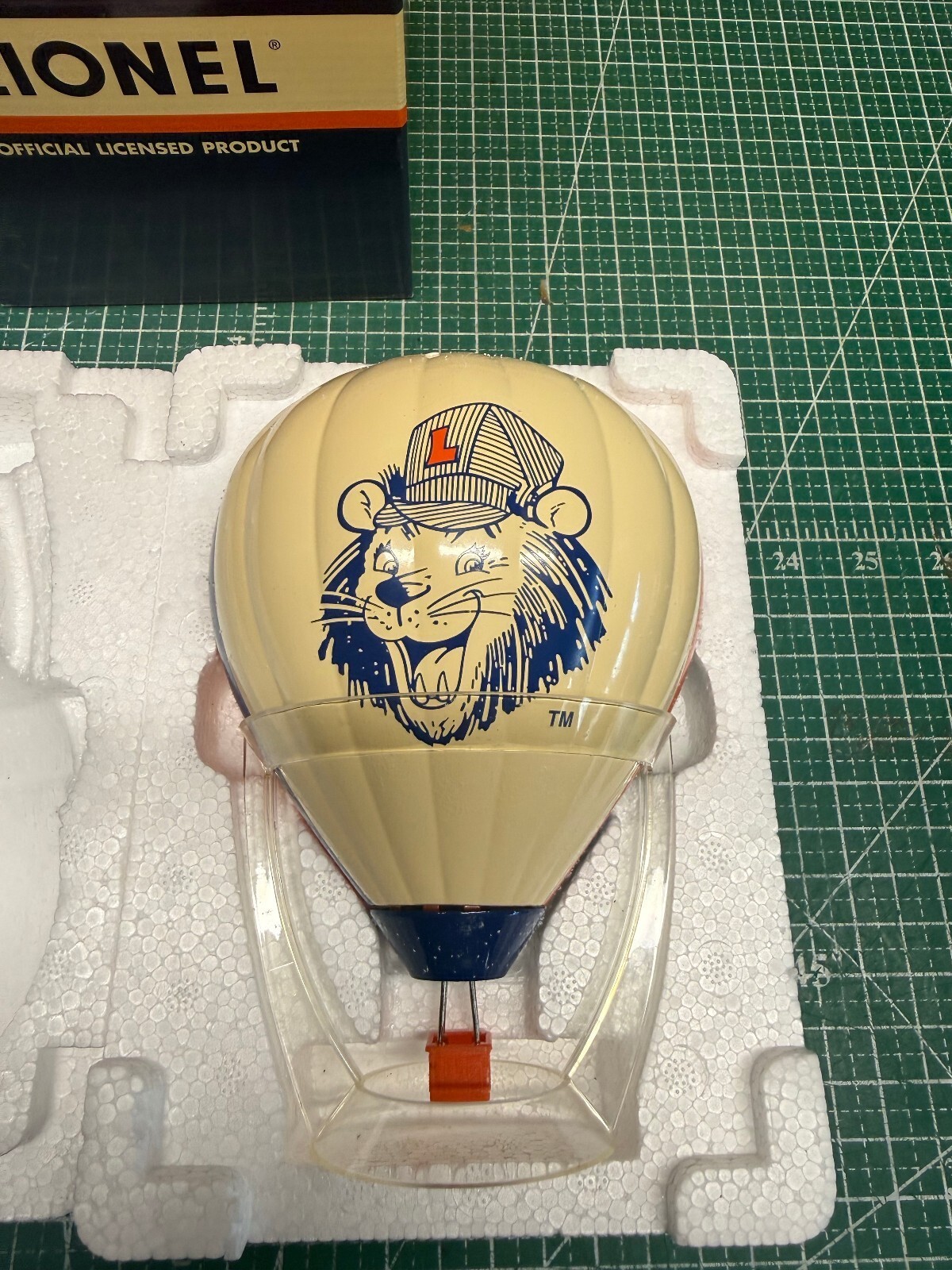 Vintage Lionel Hot Air Balloon Collectible Model with Original Box Coin Bank