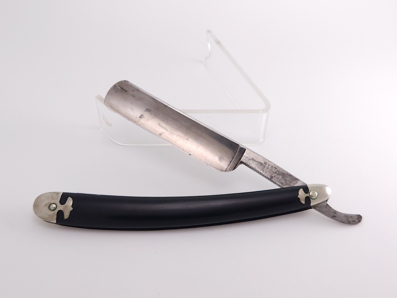 Vintage Wyeth's Warranted Cutlery Straight Razor - St. Joseph MO Etched Blade Vintage Wyeth's Warranted Cutlery Straight Razor - St. Joseph MO Etched Blade