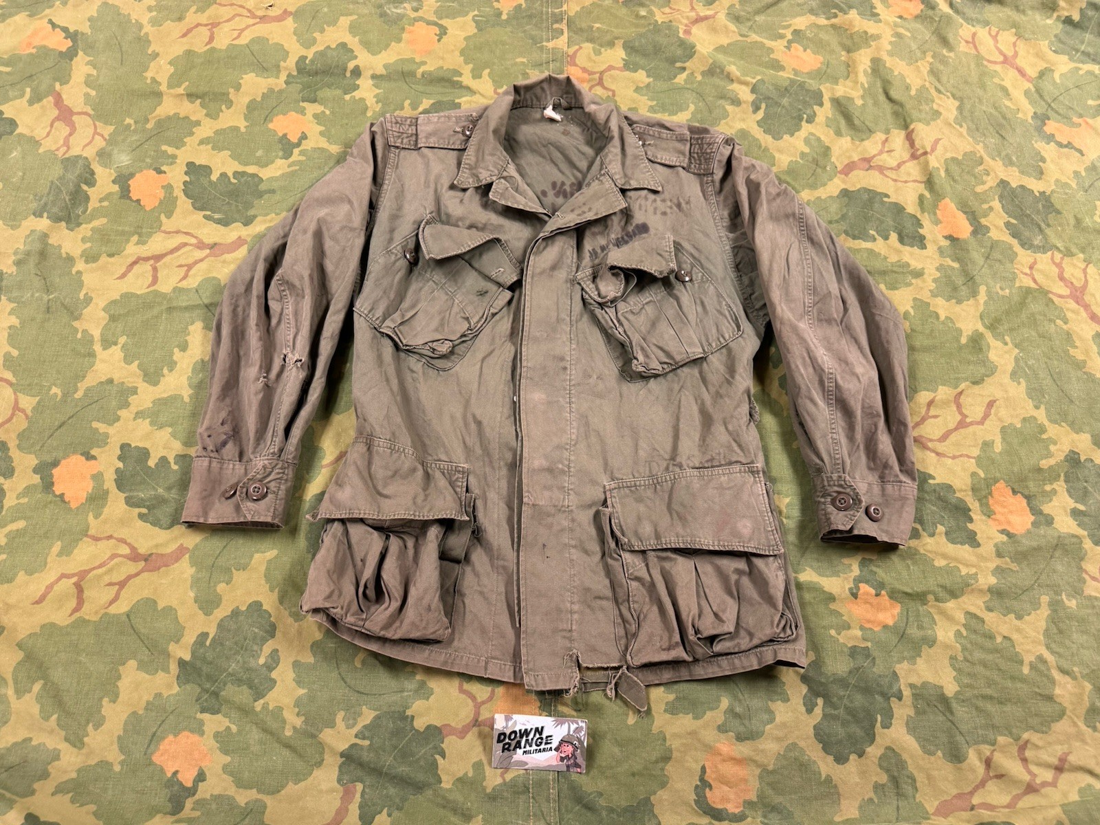 NAMED Vietnam War U.S. 2nd Pattern ,Jungle Fatigue Jacket , DSA 100 , Small