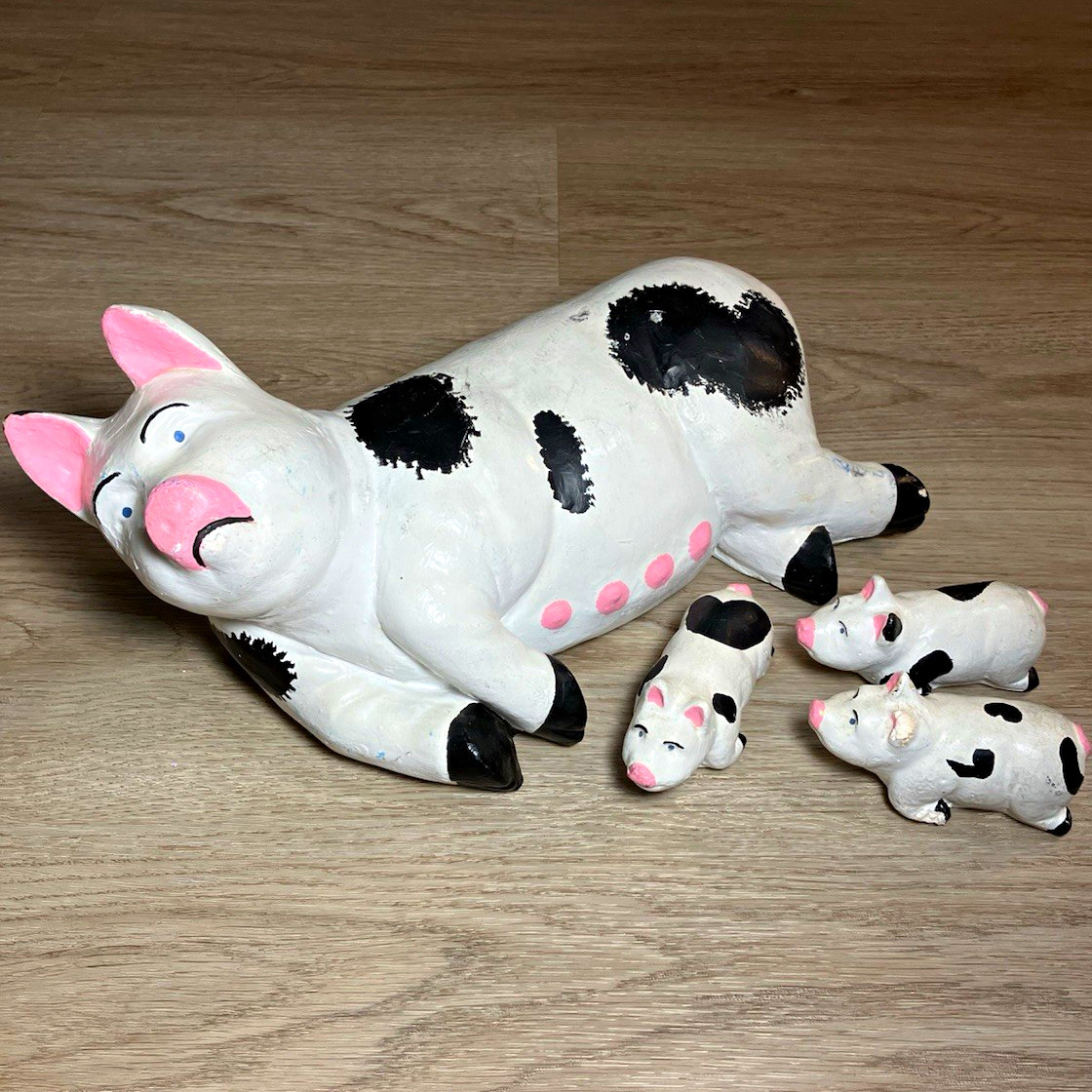 Vintage Hand Painted Plaster Chalkware Pig Bank Figurine Mother Sow & 3 Piglets