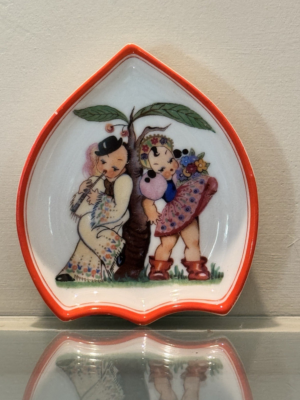 Zsolnay Pécs Hungary Folk Art Dish Red Rim 1926–1928 Hand Painted
