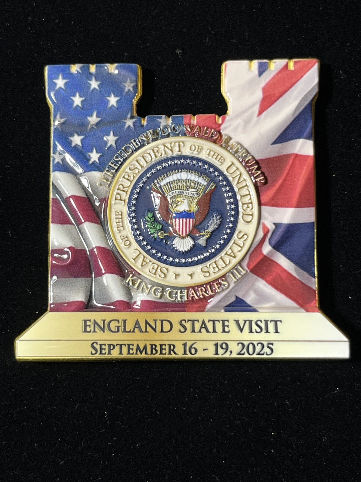 ULTRA RARE PRESIDENT TRUMP KING CHARLES III 2025 WINDSOR STATE VISIT MEDALLION