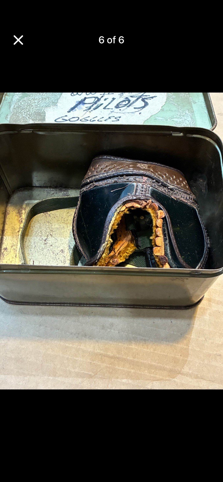 WWII Pilot Goggles American Optical Co. Variable Density Original Tin Box
