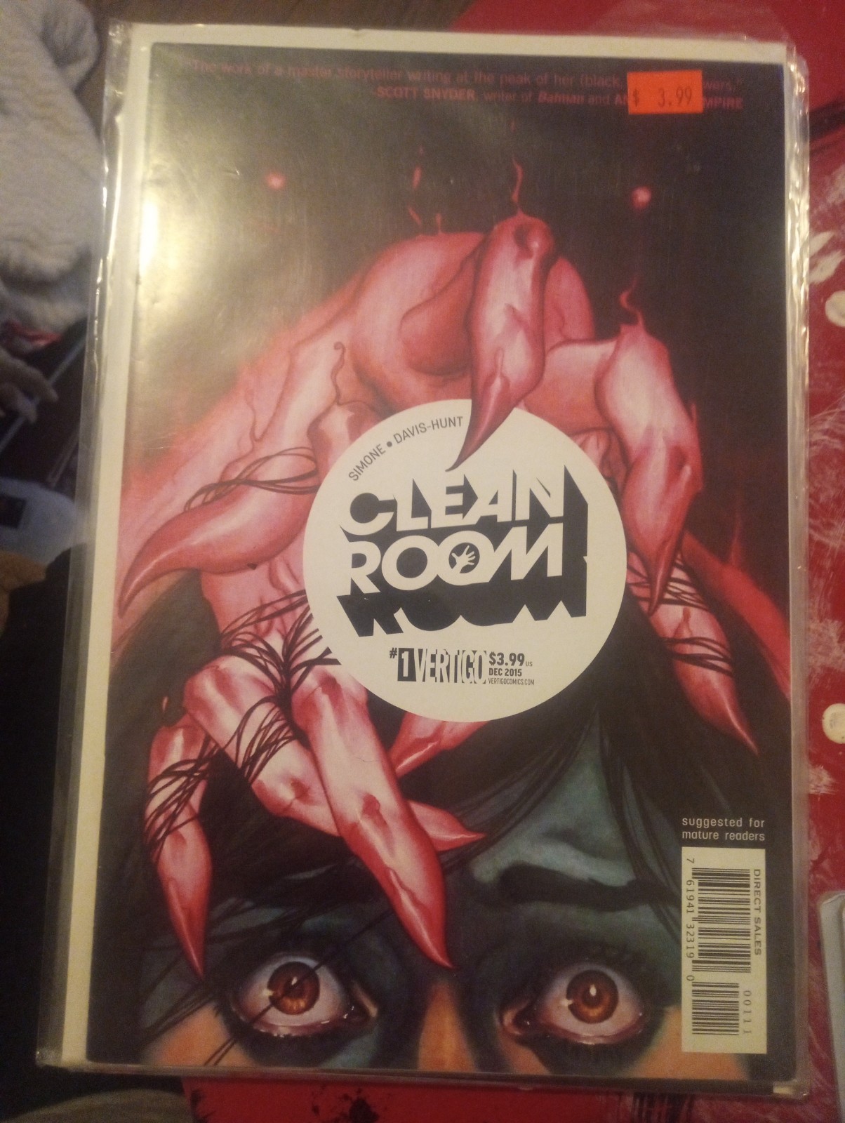 Clean Room #1 (DC Comics December 2015)